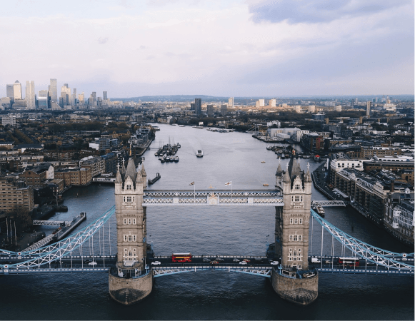 My drone shot of Tower Bridge 🇬🇧